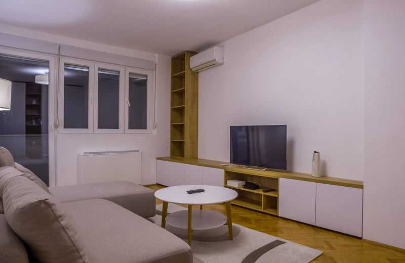 Alquiler de un acogedor apartamento de 2 habitaciones, 60 m², Voždovac, Belgrado, Serbia